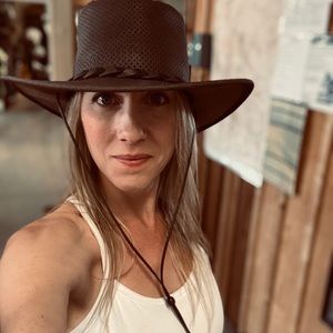 Meet your Posher, Meg